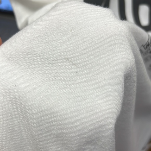 White Hamilton the Pig Carolina Hurricanes Hockey Pun T-shirt Unisex Large - Picture 7 of 7